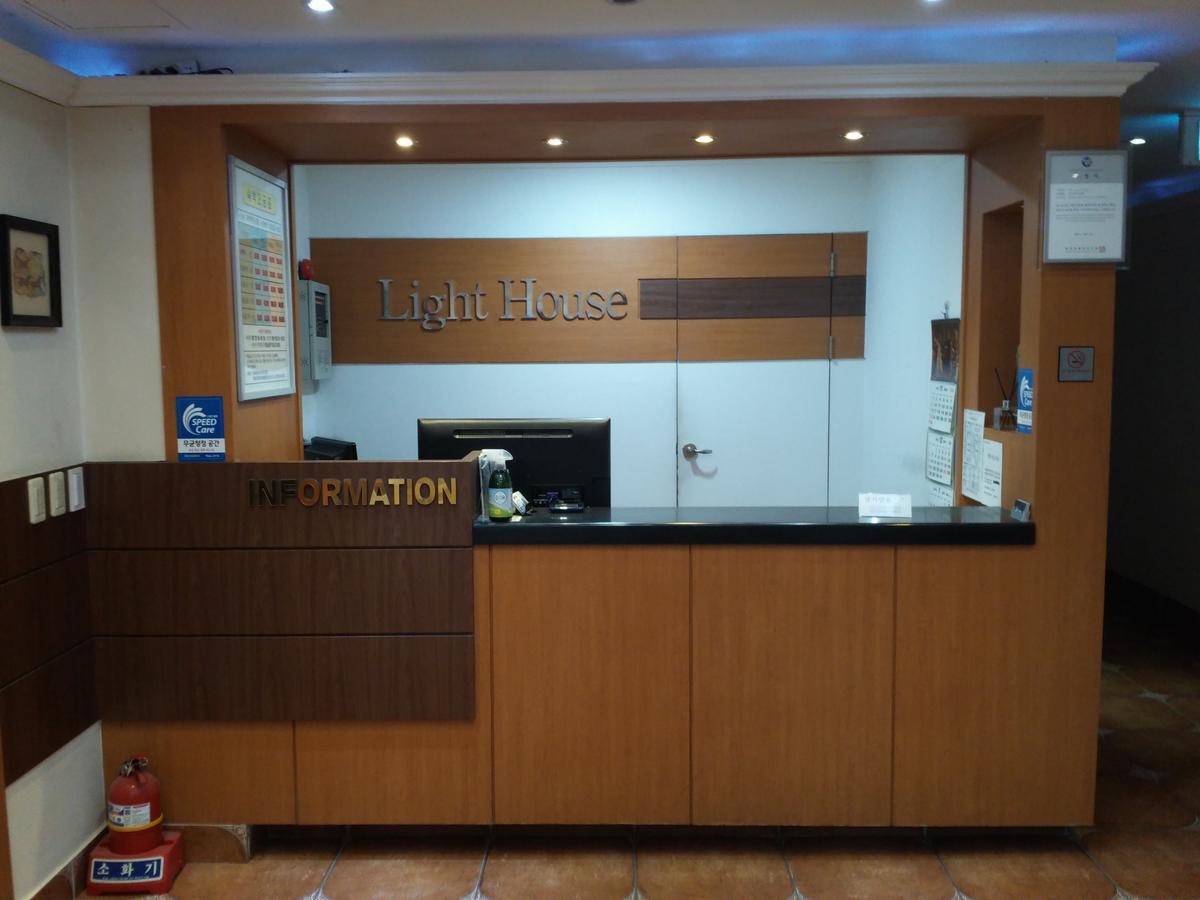 Geoje Jangseungpo Lighthouse Hotel Sodong Екстер'єр фото