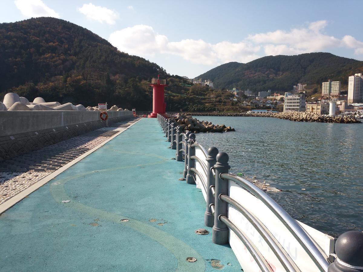 Geoje Jangseungpo Lighthouse Hotel Sodong Екстер'єр фото
