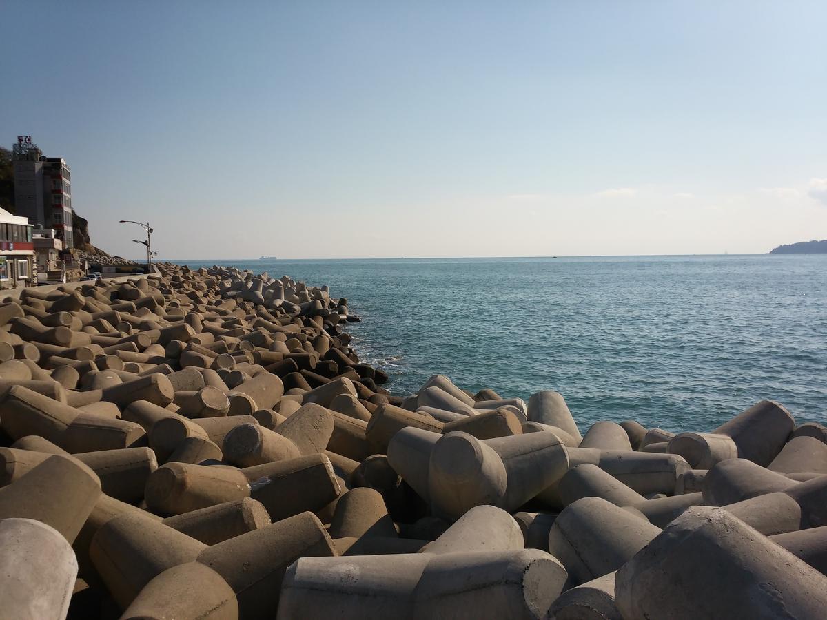 Geoje Jangseungpo Lighthouse Hotel Sodong Екстер'єр фото