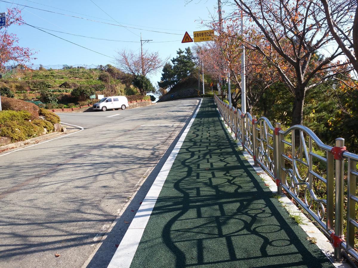 Geoje Jangseungpo Lighthouse Hotel Sodong Екстер'єр фото