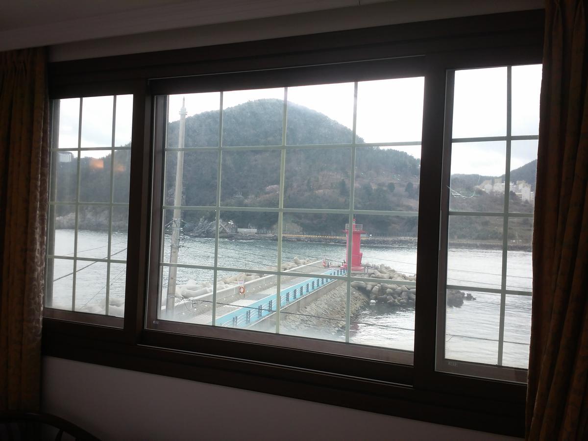 Geoje Jangseungpo Lighthouse Hotel Sodong Екстер'єр фото