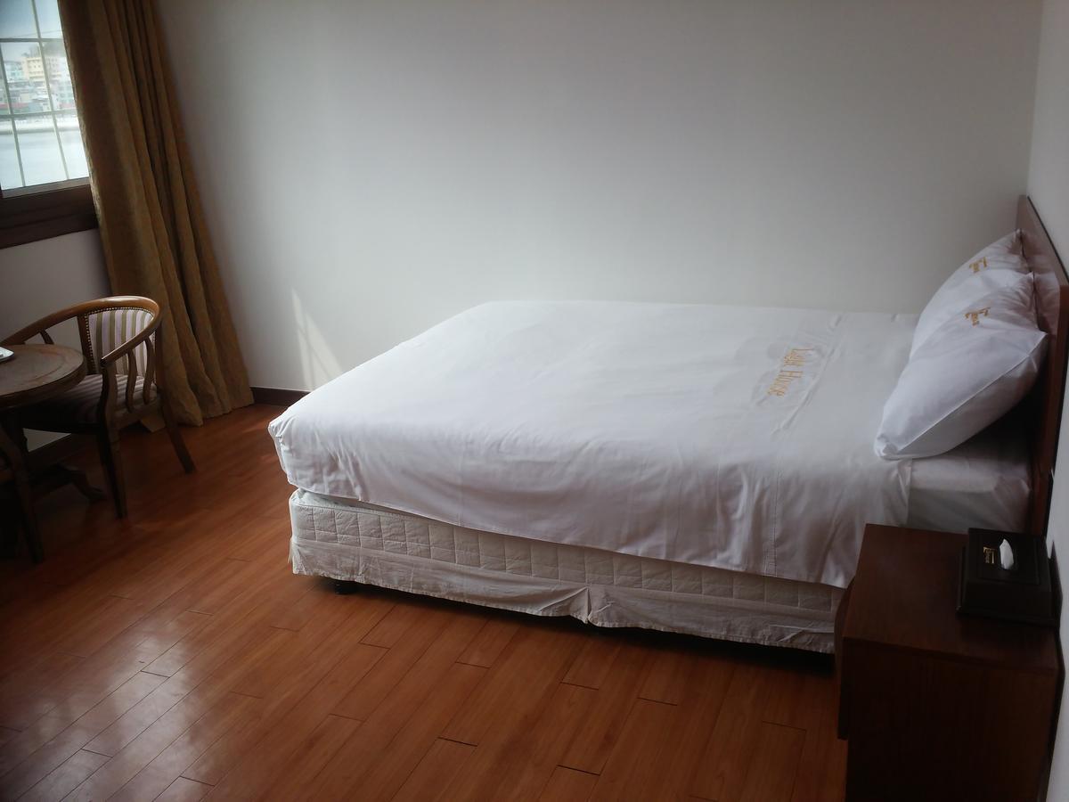 Geoje Jangseungpo Lighthouse Hotel Sodong Екстер'єр фото